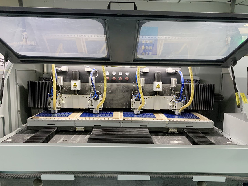 數(shù)控鉆機(jī)1